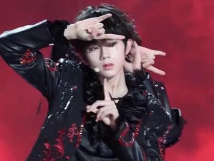 12.26三亚新音舞台|《美杜莎》全程直拍#王橹杰