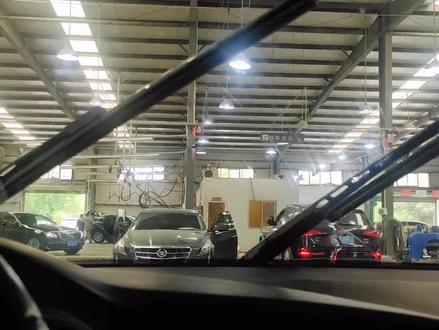 奥迪如何更换雨刮片,雨刮维修模式怎么设置#雨刮片 #雨刮器 #雨刮维修位置 @抖音热点