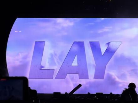 还能说啥
张哥没有最燃只有更燃的舞台🎙️
一出场脚疼腿疼头疼都给我治好了🤩
#张艺兴 #染色体跨年 #香港跨年演唱会 #贝壳女孩