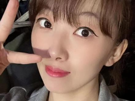#电脑技巧 #电脑知识 当你的电脑画面出现撕裂时,教你一招该如何去解决掉它的问题#电脑小姐姐