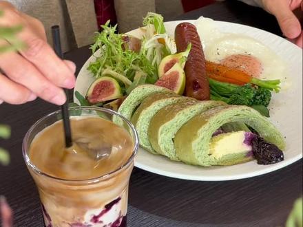 早餐灵感 软欧配蓝莓拿铁
#真实生活分享计划 #vlog十亿流量扶持计划 #合理饮食 #有想吃的吗 #早午餐