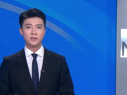 “亮证女”侯某某被行拘5日 近日,广西防城港市一起“亮证逼让路”事件引发舆论关注。8月5日,广西防城港市公安局防城分局通报“亮证逼让路”事件处理结果,涉事女子侯某某被处行政拘留5日。#防城港 #广西#亮证 #主播直说#“亮证女”侯某某被行政拘留5日