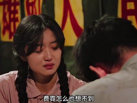 费霓和方穆扬假结婚却因地震有了真感情。 #纯真年代的爱情 #孙千 #陈飞宇 #看纯真年代的爱情挖到宝了