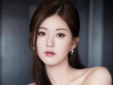 赵露思,成龙,易易紫张艺兴,辛芷蕾,大海哥