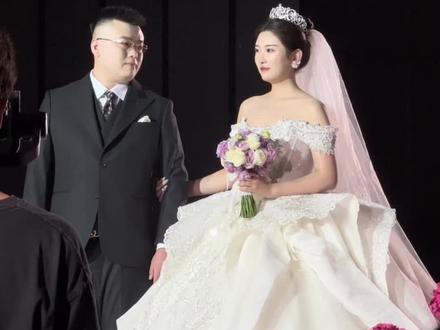 在现场见证了道哥的幸福,给大家也沾沾喜气吧,祝道哥新婚快乐,百年好合👩❤️👨