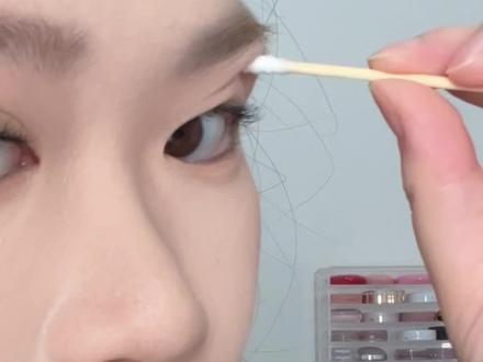 眼睛再肿也不怕!肿单眼秒变大外双 #单眼皮肿眼泡 #怎么贴双眼皮贴 #新手化妆教程 #动动手就贴出双眼皮