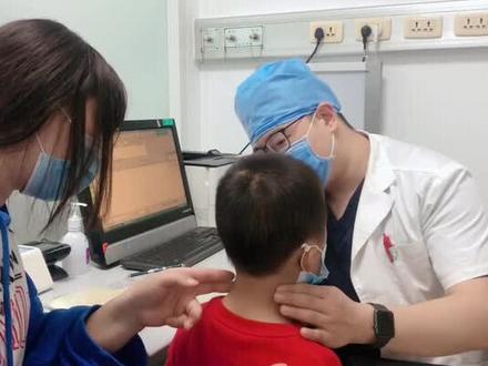 孩子颈部淋巴结肿大是怎么回事?需不需要治疗?