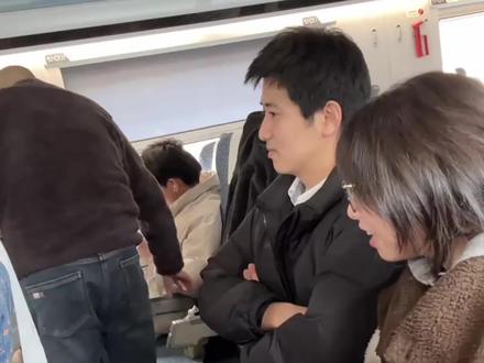 除夕回家,先在路上随便垫垫肚子吧#社恐内向腼腆文静小女生 #酒蒙子的日常 #除夕快乐