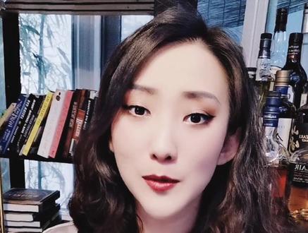 就跟学奢侈品牌的原始语言发音一样 苏格兰威士忌都是盖尔语来的 #威士忌冰球