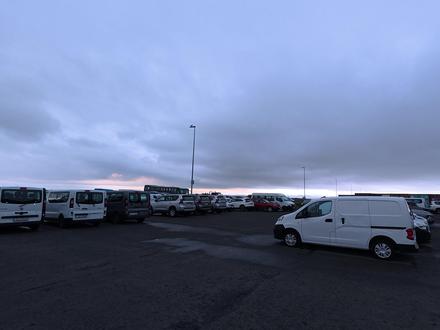 冰岛自驾环岛 1 2025-07-09 #冰岛 #环岛 #自驾 #Iceland #旅行推荐官 #每一帧都是热爱
视频内景点名字,按先后顺序
Seljalandsfoss 塞利亚兰瀑布
Skógafoss 斯科加瀑布
Dyrhólaey 迪霍拉里半島
Vík i Myrdal Church 维克教堂
Víkurfjara Black Sand Beach 黑沙滩
Fjaðrárgljúfur 羽毛峡谷
Rauðárfoss 红河瀑布
Lómagnúpur 朗瑪格努普景区
Vatnajökull National Park 瓦特纳冰川国家公园
Skaftafellsjökull gönguleið 斯卡夫塔冰川
Hundafoss 胡恩达瀑布
Svartifoss 黑瀑布
Skaftafell Campground 斯卡夫塔露营地
Svínafellsjökull Glacier 斯维纳山冰川
Diamond Beach 钻石沙滩
Viewpoint over Jökulsárlón 杰古沙龙冰河湖景观点
Höfn 霍芬小镇
Hvalnes Lighthouse 哈瓦内斯灯塔
Seyðisfjörður 塞济斯菲厄泽小镇