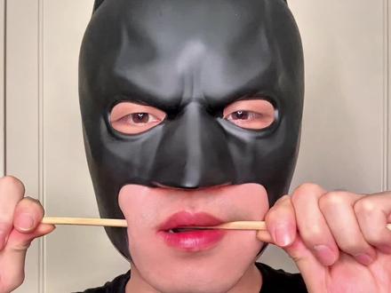 表演个才艺 筷子穿脸 #魔术 #穿透术