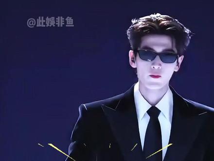 估计张凌赫也没想到,自己只是跨年夜露了个脸,谁料竟然一夜之间在国外风波四起
#张凌赫 #沈梦辰 #沈梦辰被张凌赫走秀帅到尖叫 #影娱热点团 #内容启发搜索