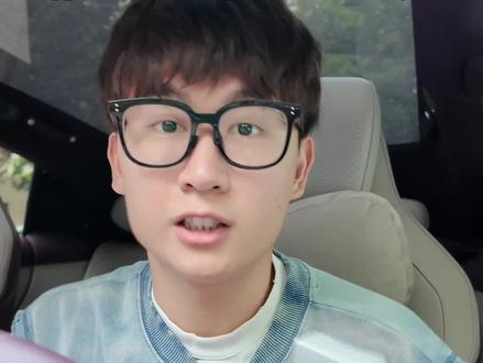 小米汽车造型冰箱贴! 我已经到手了,实物真的超赞——卡布里蓝配色,颜色正、质感棒,摸起来很有分量。#小米su7 #小米yu7 #小米汽车 #我和我的小米汽车 #小米冰箱贴