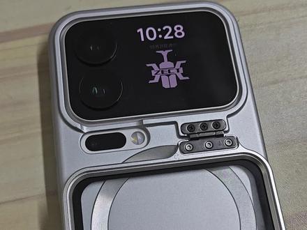 超爱这个背屏,太酷了#甲斗王回旋踢 #小米17pro