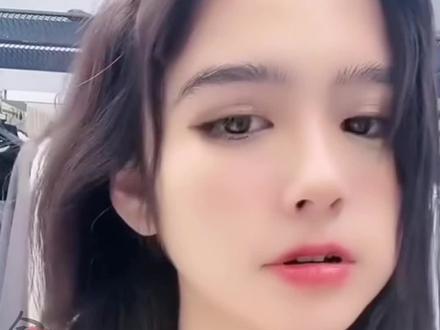 安娜早期讲述:
自己玩网络的想法
这也许就是她吸引我们的地方吧
未知的路愿你随心所欲
#安妮牙坏了#做自己的主角 #你的宝藏女孩 #三观