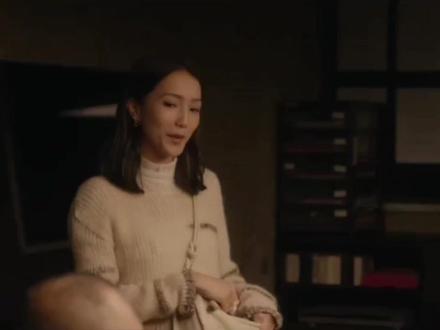 关于演员#孙禾颐(Jenny Suen),根据目前的公开资料和影视数据库记录,她主要活跃于电影领域,且作品数量不多。
🎬 代表电影作品
#正义回廊 2022年 妃妃 (Fifi) 出道作。她在片中饰演关键证人。 (里面的小蓝毛就是孙禾颖吧)#电影剪辑 #单排战神