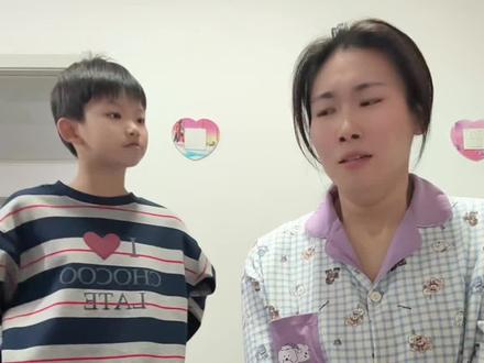 发朋友圈不一定有人懂
抖音一定有人懂我😂😂 #紫薯精#模仿紫薯精@周小闹