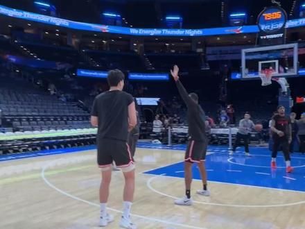 杨瀚森到目前为止是一个NBA合格轮换了吗 杨瀚森到目前为止是一个NBA合格轮换了吗?杨瀚森这三场的数据分析#杨瀚森 #杨瀚森NBA #杨瀚森常规赛 #杨瀚森开拓者