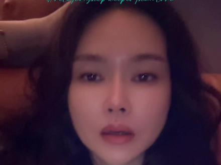 今天看了最近很火的电影,叫阿嫲的情书,深深刻在我脑海里面的一句话就是,一定要做一个有情有义的人!#给阿嫲的情书 #深夜talk #深夜话题触动心坎的那些话 #情感共鸣yyds#武汉话