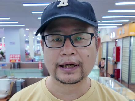 三星S24+ 多少张拿下 港版S24+售价低于国行,自带完整谷歌全家桶,出国出行下载海外软件、使用谷歌AI更顺畅。全球网络频段齐全,境外漫游信号稳定。系统更新推送更快,硬件配置与国行完全一致,双卡可用,还能自行切换简体中文。(96字) #三星手机 #三星s24 #二手旗舰手机 #华强北最新行情