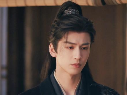 这个谢征真爱长玉到骨子里了,他明知道长玉的爹是自己不共戴天的杀父仇人,可他爱到可以放下十六年前的血海深仇,只求长玉能陪在他身边。#逐玉 #张凌赫 #田曦薇 #抖音精选