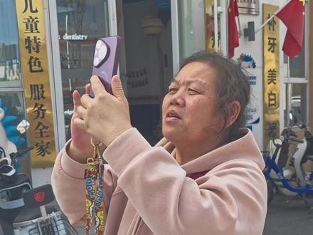 武汉地铁12号线,历时10年,终于是千呼万唤使出来,所以带我老亲娘体验一下全亚洲最长线路,武汉第二个无人驾驶地铁,顺便打卡三个浮雕墙画的站点,真的是太壮观了,值得一去!#武汉地铁12号线 #地铁浮雕 #黄鹤楼浮雕 #武昌站东广场 #全家出动