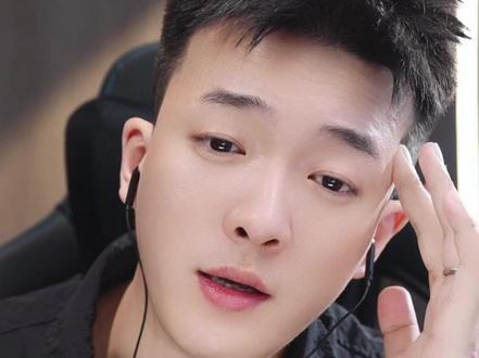 怕吐沫没憋住! #撒西不理哒呐 #不敢带你回东北 #东北