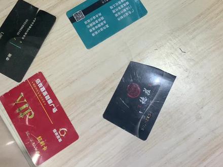 有很多人卫生间门锁心坏了 被困在里面或者就不去门把手不管用,现在我就教你如何开门 不在暴力开门#卫生间玻璃门 #门锁 #是时候展现真正的技术了