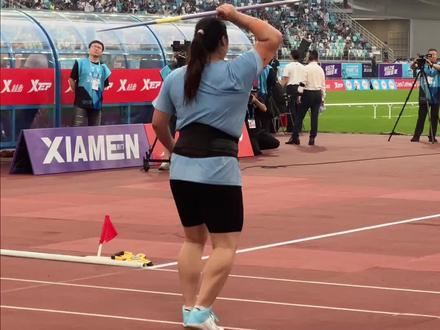 严子怡女子标枪第一投创造亚洲纪录,今年世界最佳成绩! #2026钻石联赛厦门站 #世界田联钻石联赛厦门站 #钻石联赛厦门站 #严子怡