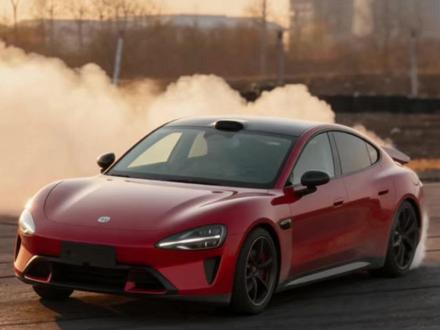 以车手的角度,试新一代SU7! #新一代小米SU7#小米新SU7首发评测#慢慢开#极限测试#领航优质计划