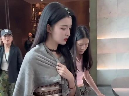 娱乐圈能抗住王楚然身高的男星都有谁?丞磊刚好险胜,张凌赫轻松拿捏,唯有檀健次“现出原形”#王楚然 #丞磊 #成何体统 #影娱热点团 #内容启发搜索