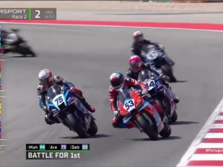 2026年3月29日WSBK世界摩托车(中国张雪机车)中量组葡萄牙🇵🇹站第二回合比赛再次神表现,最后两圈实力连超两车最终夺冠,这是继昨天后第二次夺冠,人车合一,速度第一,恭喜张雪再接再厉多拿冠军🏆#顶级车手对决 #摩托车比赛 #中国机车