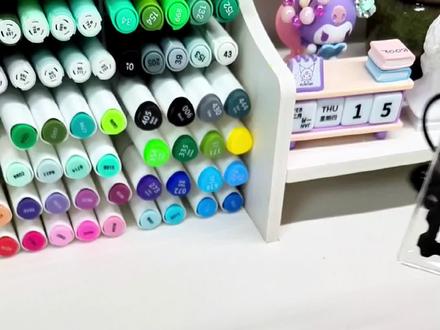 蛇恋CP挂件客订中|把官配糖揣进包里啦! “蛇恋CP新春限定邮票挂件!
蜜璃&小芭内的糖,甜到心巴上啦~
立体造型+星星扣,挂包超吸睛!
官配yyds!”
#鬼灭之刃 #蛇恋CP #手作挂件 #鬼灭周边 #同人周边