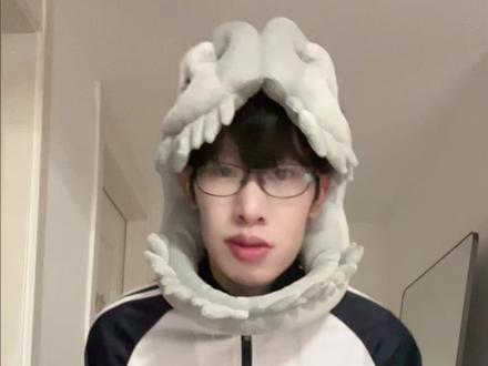 一个人也要接力摇#接力摇舞蹈挑战 #变装 #接力摇 #抖音热门舞蹈计划