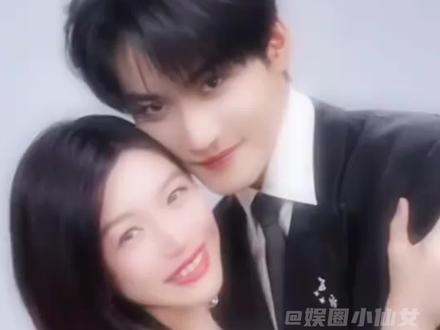 陈妍希周柯宇微博之夜这是在cos公主与骑士嘛~甜齁了!#华为MateX7