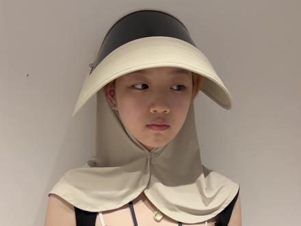 小小的老子就不应该躲在被子里吃糖 现在满口蛀牙😭