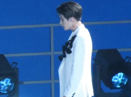 《荷塘月色》直拍
檀健次×陶喆
#舞台 #演唱会 #檀健次 #陶喆 #湖南卫视跨年晚会