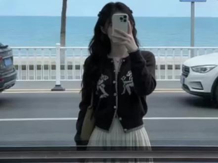 ai女装对镜拍#ai#女装#穿搭#ai教程#豆包