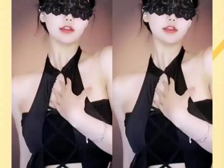 坏空空又玩新花样了,这是不花钱就能看得吗?美食主播喵喵球看了不服气! #坏空空 #喵喵球 #女主播