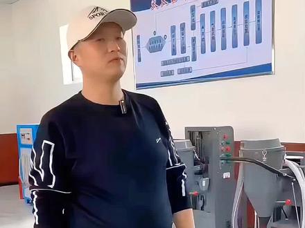 灭火器年检维修正规设备是必备条件 灭火器作为关键消防设施,定期年检与维修是保障其正常使用的核心环节。专业设备、规范流程、合格耗材,缺一不可。
使用专业灌装、加压、检测设备,严格按照消防标准操作,确保每具灭火器压力达标、药剂有效、性能稳定。专业维修、正规检测,从源头消除安全隐患,为生产、经营、生活筑牢消防安全防线。
