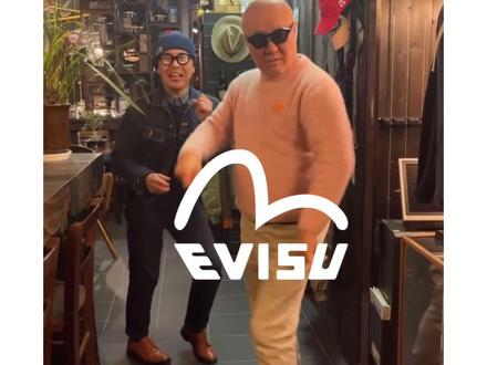 潮流鼻祖私下居然是疯癫老头?!做全网第一个去evisu山根英彦私宅做客的人!
#阿美咔叽 #evisu #福神evisu #牛仔 #日潮