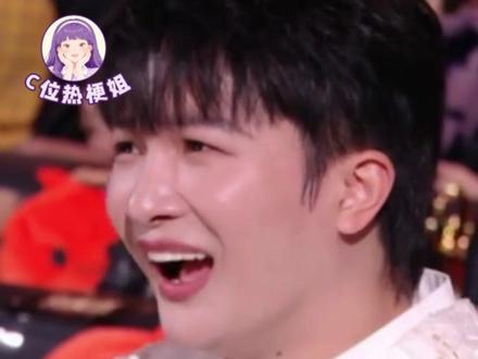 韩国节目曝光具俊晔墓园跪拜!深情缅怀,还是精心摆拍的“流量秀”?#大S #具俊晔 #小s #大s去世一周年 #韩国综艺