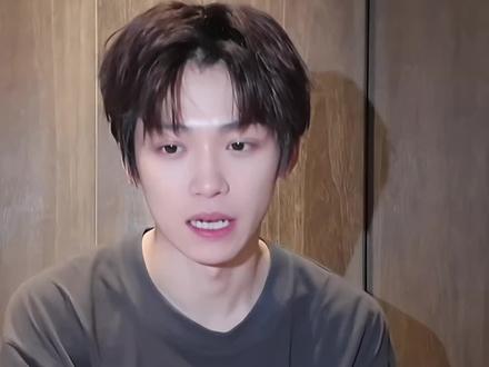 下水道开了,手也开了,歌手割手了,想想都疼!!! #梓渝 #郑朋 #zy #zp #极速小鱼