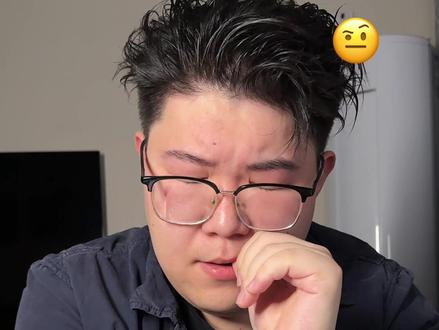 我有狗头护体,你可不许生气哟! #情侣 #情侣日常 #油腻 #心动瞬间