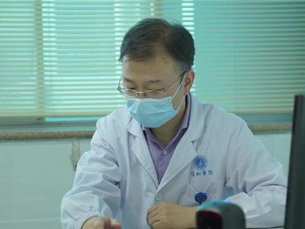 宝宝左边腿上是束带,右腿是胖的褶子,你分得清吗? #束带综合征 #婴儿肥 #医学科普 #宝宝 #手外科