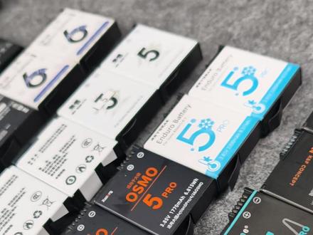 几乎市面上所有的大疆三方电池我都买了 给大家评测一下各家电池的续航充电 #大疆action5 #运动相机电池 #运动相机 #大疆action6 #大疆action5电池