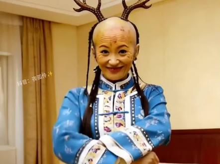 热门梗,我要验牌,牌有问题!#民间绝活 #我要验牌 #上热门 #还珠格格 #夜孤伶