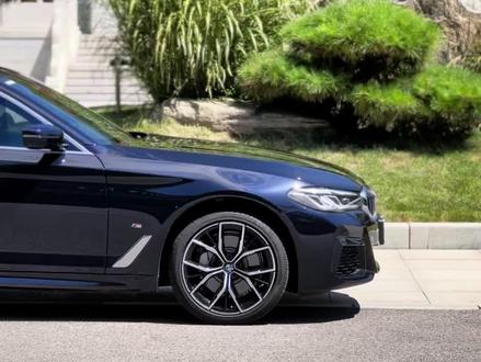 洗干净的炭黑#宝马 还是好看的,你选炭黑还是宝石青