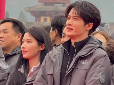 #何不同舟渡开机 开机大吉!能不能边拍边播啊!#檀健次 #卢昱晓 #何不同舟渡