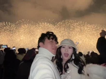 10分钟记录 汕头1000万30分钟的烟花秀
祝新的一年
马上有钱 马上有福
马年行大运 万事皆如意
生活顺逐无忧 幸福触手可及
#汕头烟花秀#马年行大运#潮汕烟花秀#疯狂情侣#方锦杰与惠子